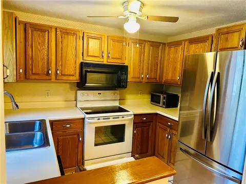 Kitchen - 20 Pheasant Run # C, Smithfield, RI 02917 photo 2 of 2