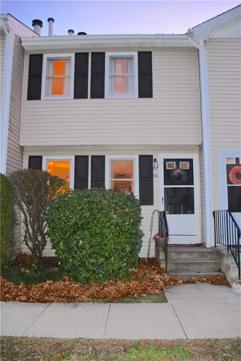 47 Morgan Ave #93, Johnston, RI 02919
