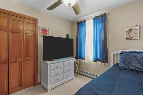 Bedroom - 173 Lynne Ln, Burrillville, RI 02839 photo 3 of 7
