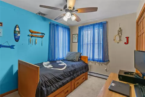 Bedroom - 173 Lynne Ln, Burrillville, RI 02839 photo 5 of 7