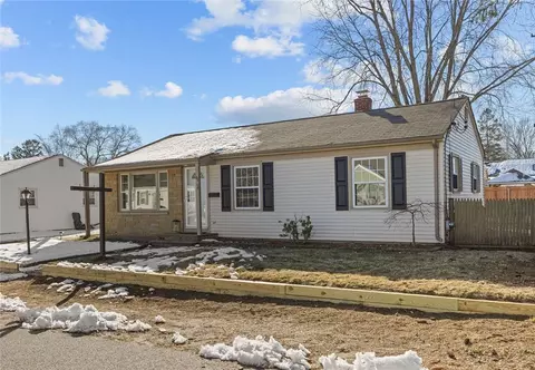 91 Becker Ave, East Providence, RI 02915