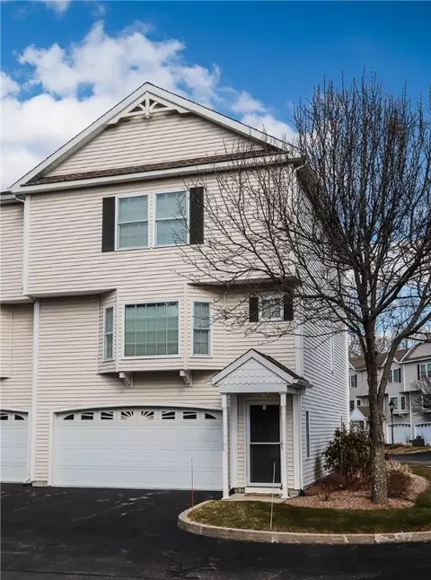 18 Calabria Ct #64, Westerly, RI 02891