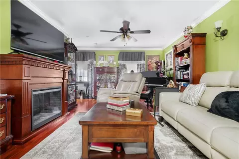 Living - 1084 Pine St #5, Fall River, MA 02720 photo 2 of 2