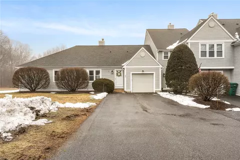 305 Brookhaven Ln, Woonsocket, RI 02895