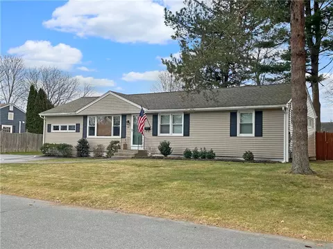 66 Wanton Shippee Rd, East Greenwich, RI 02818