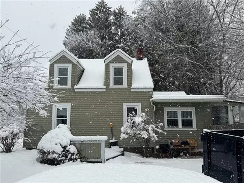 161 Tiogue Ave, Coventry, RI 02816