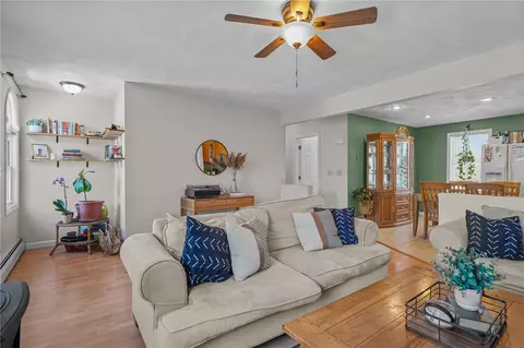 Living - 5 Murphy Ave, Bristol, RI 02809 photo 8 of 9