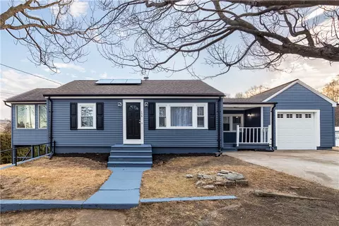 156 Swift St, Providence, RI 02904