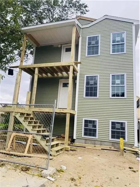 16 Virginia Ln, Providence, RI 02908