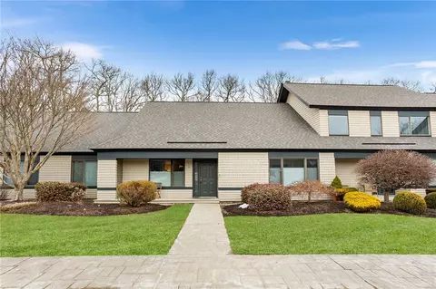 6 Stevenson Way, Narragansett, RI 02882