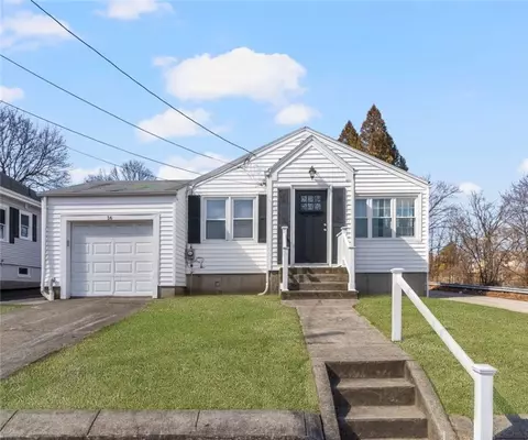 16 Williams St, Johnston, RI 02919