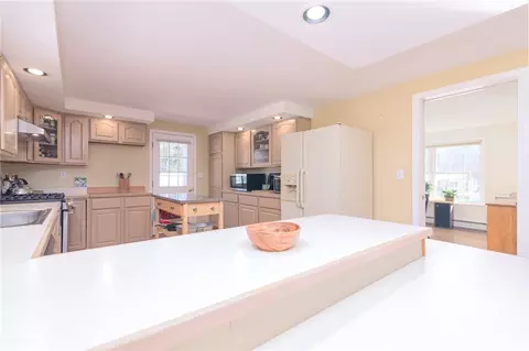 Kitchen - 14 Stuart St, Westerly, RI 02891 photo 5 of 5