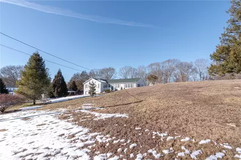 View/Area - 14 Stuart St, Westerly, RI 02891 photo 1 of 2