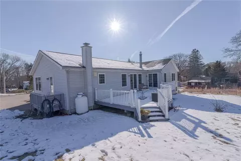 Exterior - 14 Stuart St, Westerly, RI 02891 photo 5 of 7
