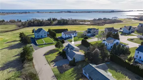 23 E Fairway Ave, Westerly, RI 02891