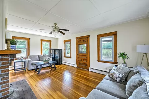 Living - 225 Custer St, Warwick, RI 02889 photo 1 of 2
