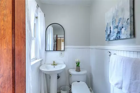 Bath - 225 Custer St, Warwick, RI 02889 photo 1 of 2