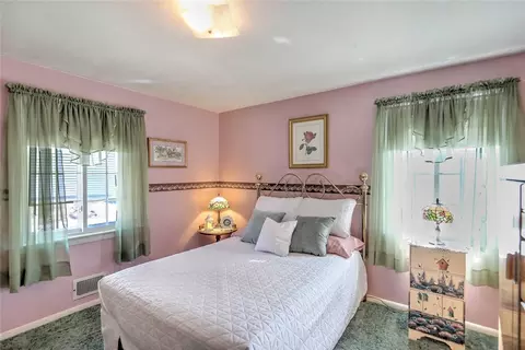 Bedroom - 125 Adrian St, Warwick, RI 02886 photo 1 of 4
