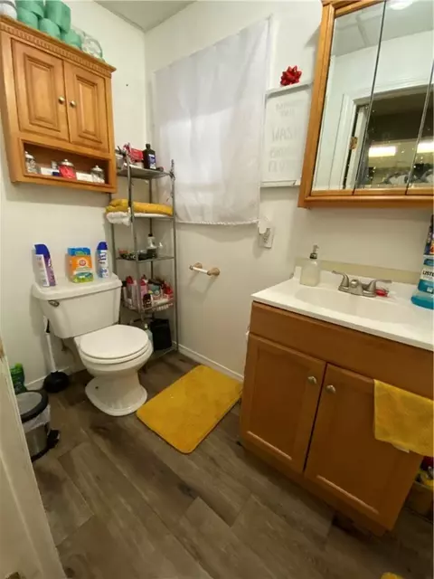 Bath - 387 Willow St, Woonsocket, RI 02895 photo 2 of 3