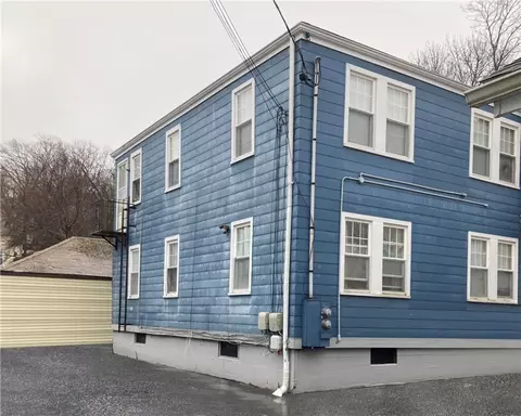 387 Willow St, Woonsocket, RI 02895