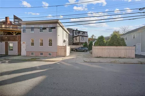 86 Federal St, Providence, RI 02903