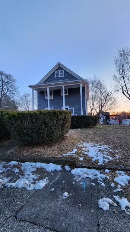 23 Princeton Ave, Warwick, RI 02889