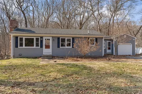 37 Burnt Cedar Dr, North Kingstown, RI 02852