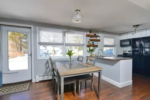 Dining - 20 Gloucester St, Warwick, RI 02886 photo 1 of 2