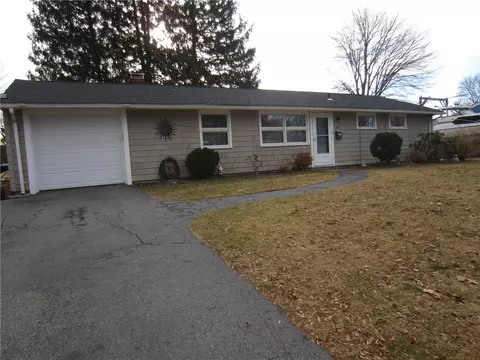 Exterior - 20 Gloucester St, Warwick, RI 02886 photo 5 of 13