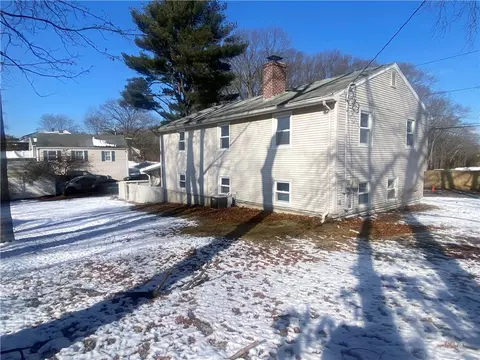Exterior - 206 Second Ave, Warwick, RI 02888 photo 3 of 4
