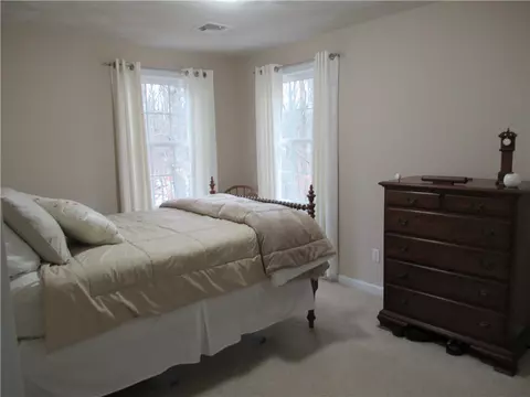 Bedroom - 416 Log Rd, Smithfield, RI 02917 photo 4 of 5