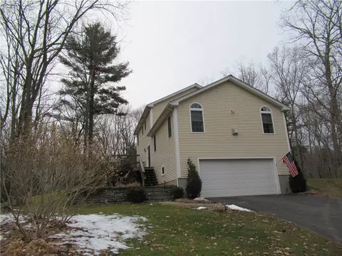 Exterior - 416 Log Rd, Smithfield, RI 02917 photo 3 of 9
