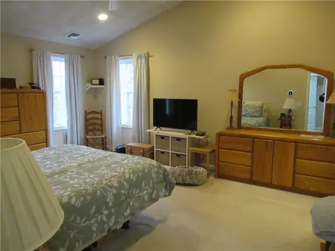 Bedroom - 416 Log Rd, Smithfield, RI 02917 photo 1 of 5