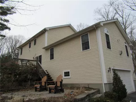 Exterior - 416 Log Rd, Smithfield, RI 02917 photo 4 of 9