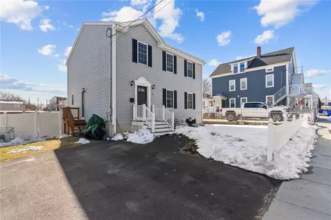 89 Grinnell St, Fall River, MA 02721 photo 2