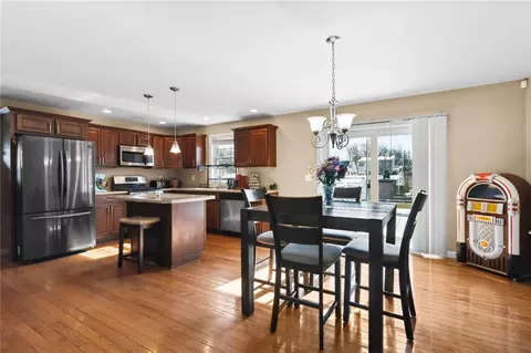 89 Grinnell St, Fall River, MA 02721 photo 7