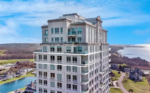 1 Tower Dr #1905, Portsmouth, RI 02871