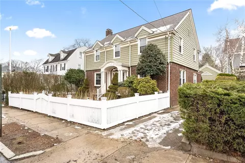 Other - 281 Rochambeau Ave, Providence, RI 02906 photo 1 of 8