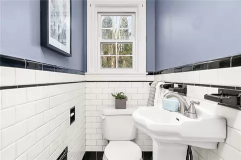 Bath - 281 Rochambeau Ave, Providence, RI 02906 photo 1 of 5