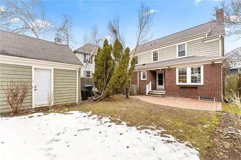 Exterior - 281 Rochambeau Ave, Providence, RI 02906 photo 4 of 5