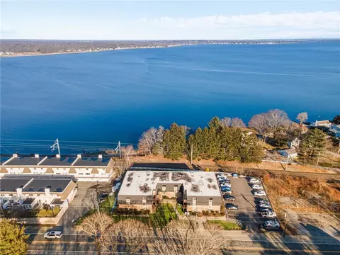 4162 Post Rd #10, East Greenwich, RI 02818