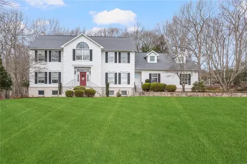 25 Wood Duck Ct, East Greenwich, RI 02818