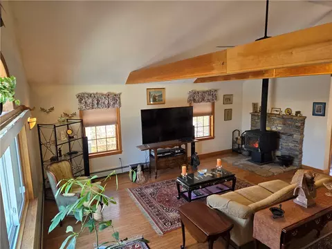 Living - 120 Sutton Rd, Webster, MA 01570 photo 6 of 7