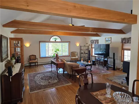 Dining - 120 Sutton Rd, Webster, MA 01570 photo 2 of 7