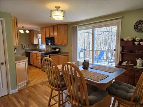 Dining - 120 Sutton Rd, Webster, MA 01570 photo 7 of 7
