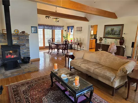 Living - 120 Sutton Rd, Webster, MA 01570 photo 3 of 7