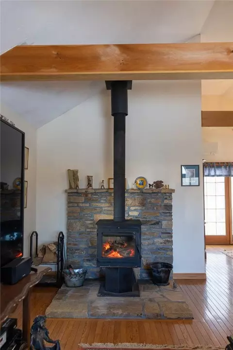 Living - 120 Sutton Rd, Webster, MA 01570 photo 4 of 7