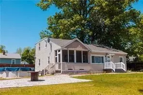 12 Haslam St, North Providence, RI 02904