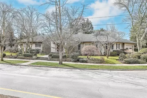 624 Blackstone Blvd, Providence, RI 02906