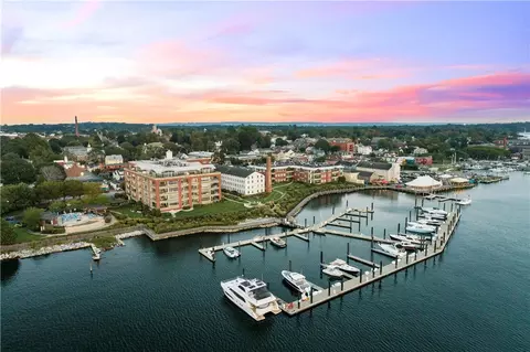 345 Thames St #310 N, Bristol, RI 02809